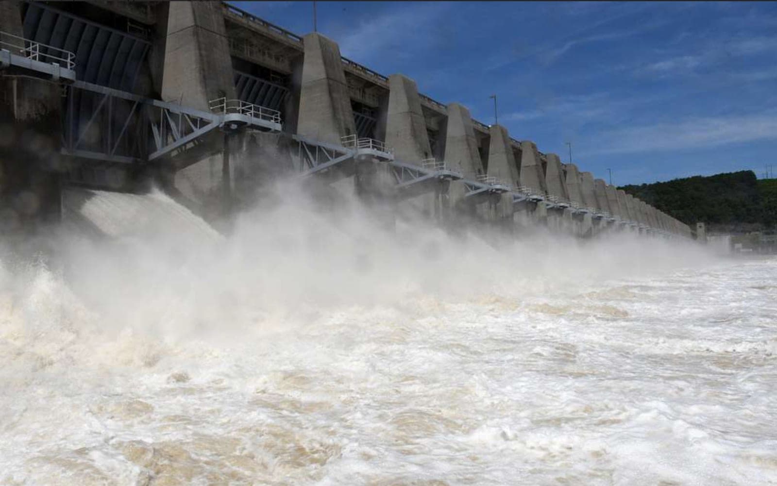 How to Read a Texas River Gauge: CFS, Gauge Height, and When to Stay Home